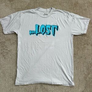 Lost Surfboards Men's Light Gray Tee with Blue Logo